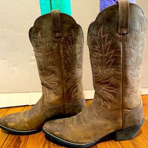 ARIAT W-8 Brown Authentic leather cowgirl boots NWOB NEVER WORN